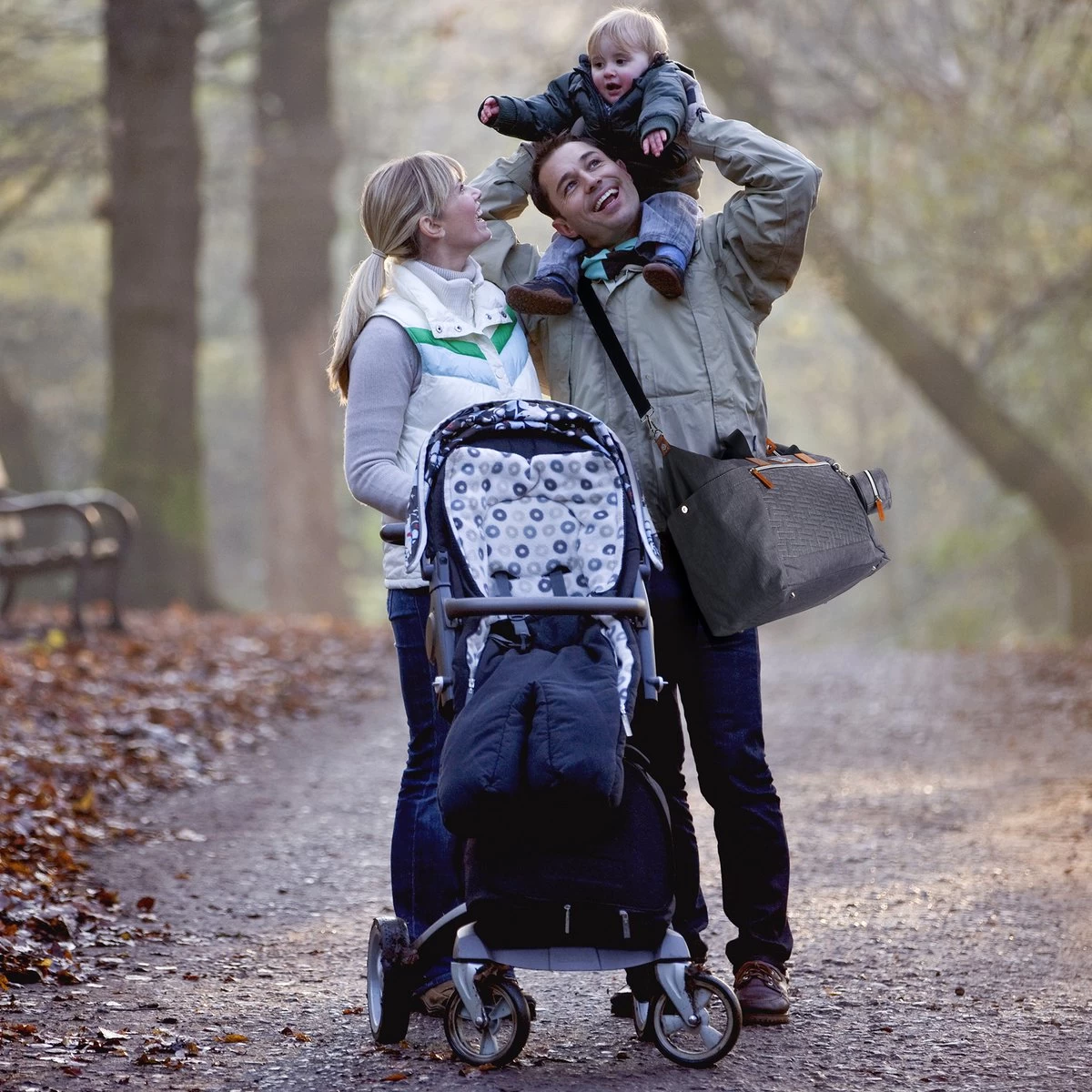 Brisby Slijtvaste Luiertas - Verzorgingstas Groot - Grijs - Inclusief Verschoonmatje - Isoleervakken - Fopspeen Houder - Makkelijk Te Bevestigen Aan De Kinderwagen 6 Brisby Slijtvaste Luiertas - Verzorgingstas Groot - Grijs - Inclusief Verschoonmatje - Isoleervakken - Fopspeen Houder - Makkelijk Te Bevestigen Aan De Kinderwagen - Afbeelding 6