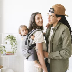 Tula Toddler Ergonomische Draagzak Peuter Linen Ash - Geschikt Vanaf Maat 86-92 8 Tula Toddler Ergonomische Draagzak Peuter Linen Ash - Geschikt Vanaf Maat 86-92 -Baby Comfort Outlet Winkel 1200x1200 1178