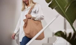 Jollein Shopper Embroidery - Biscuit -Baby Comfort Outlet Winkel 1200x718 1