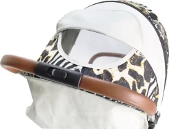 Deryan Luxe Rolo Luxe Lichtgewicht Buggy - Zoo Creme -Baby Comfort Outlet Winkel 1200x916 2