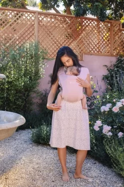 Ergobaby - Embrace - Draagzak Baby - Blush Pink -Baby Comfort Outlet Winkel 799x1200 47