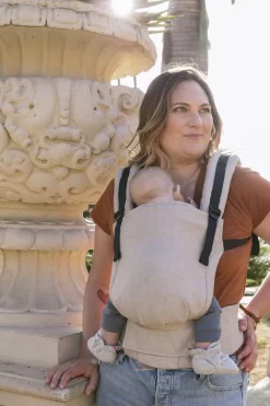 Tula Draagzak Free To Grow - Linen Sand -Baby Comfort Outlet Winkel 799x1200 60