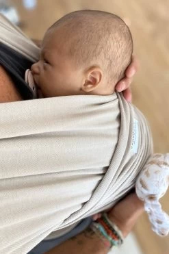 Bamboom Baby Draagdoek Sling Kleur Sand -Baby Comfort Outlet Winkel 800x1200 117